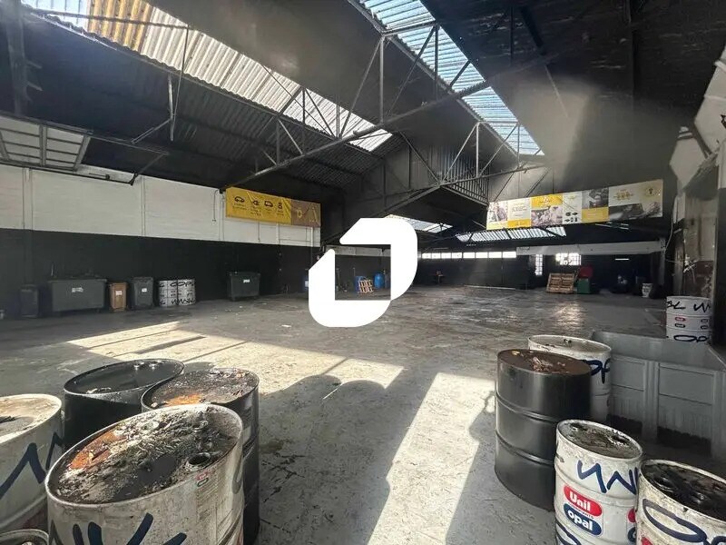 Local d'activités dans Deuil-la-Barre à vendre Photo intérieure– Image 1 sur 11