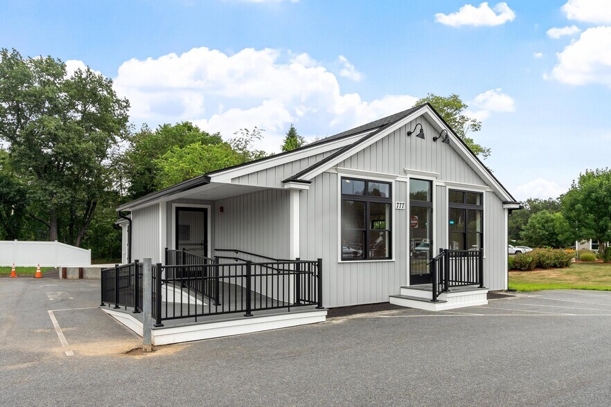 777 Boston Rd, Groton, MA à louer - Photo de l’immeuble – Image 2 sur 15