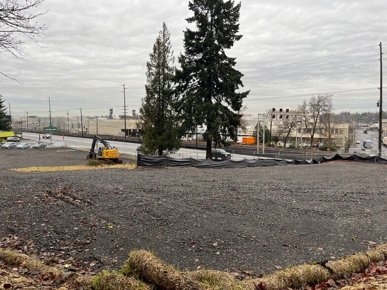 5555 NW 55th Ave, Portland, OR à vendre - Photo de l’immeuble – Image 2 sur 3
