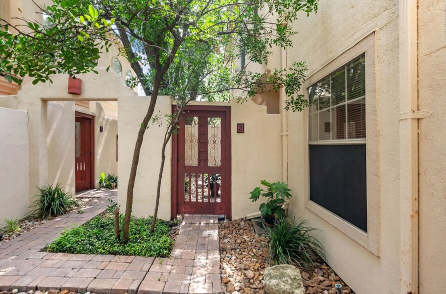 207 Grandview Pl, San Antonio, TX à vendre - Photo de l’immeuble – Image 2 sur 18