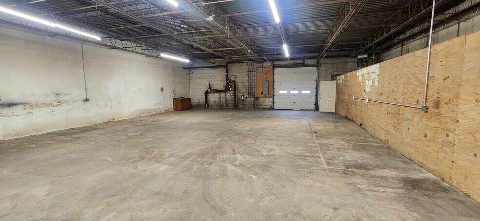 123 Union City Rd, Prospect, CT à louer - Photo de l’immeuble – Image 3 sur 4