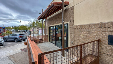 145 W Sunset Rd, El Paso, TX à louer Photo de l’immeuble– Image 2 sur 22