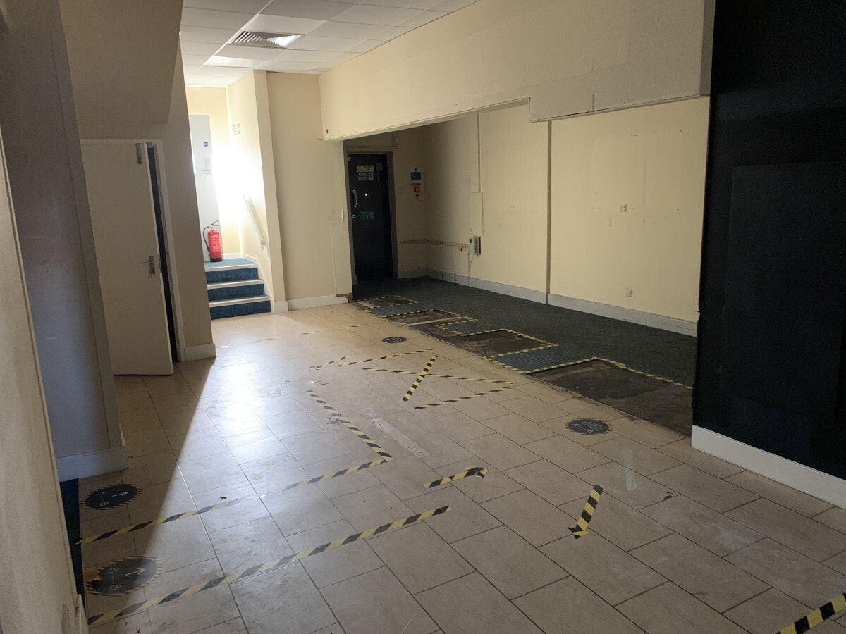 21-31 Queensway, Halesowen à louer Photo intérieure– Image 1 sur 2