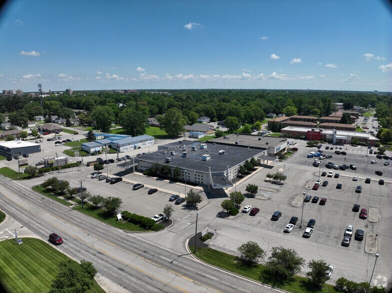 800 S Tillotson Ave, Muncie, IN à louer – Image 2 sur 27