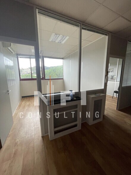 Local d’activités dans Vallauris à louer - Photo intérieure – Image 3 sur 9