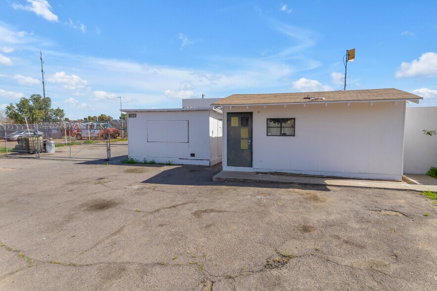 8027 S Avenida del Yaqui, Guadalupe, AZ à vendre - Photo de l’immeuble – Image 2 sur 8