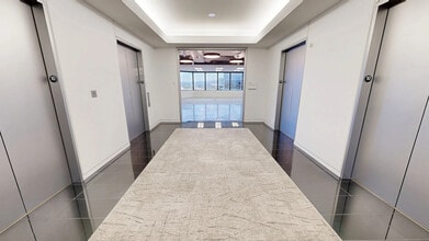 18100 Von Karman Ave, Irvine, CA à louer Numérisation 3D Matterport– Image 1 sur 14