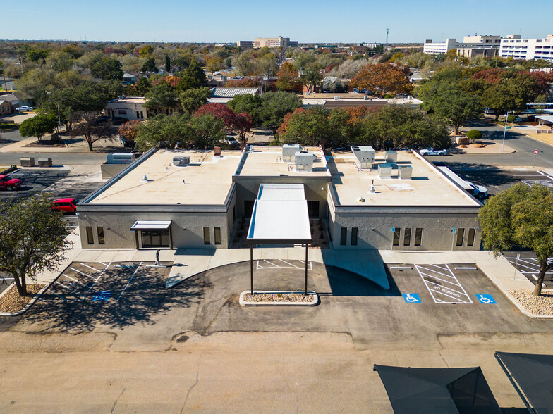 2232 Indiana Ave, Lubbock, TX à louer - Photo de l’immeuble – Image 2 sur 20