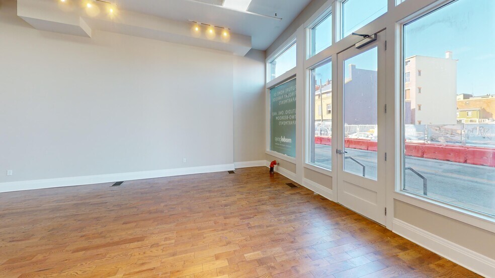 1822 Vine St, Cincinnati, OH à louer - Photo de l’immeuble – Image 3 sur 9