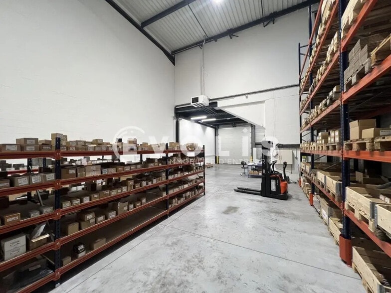 Local d’activités dans Vaires-sur-Marne à louer - Photo intérieure – Image 3 sur 7