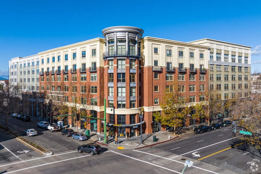 2251-2295 Broadway, Oakland, CA à louer - Photo principale – Image 1 sur 18