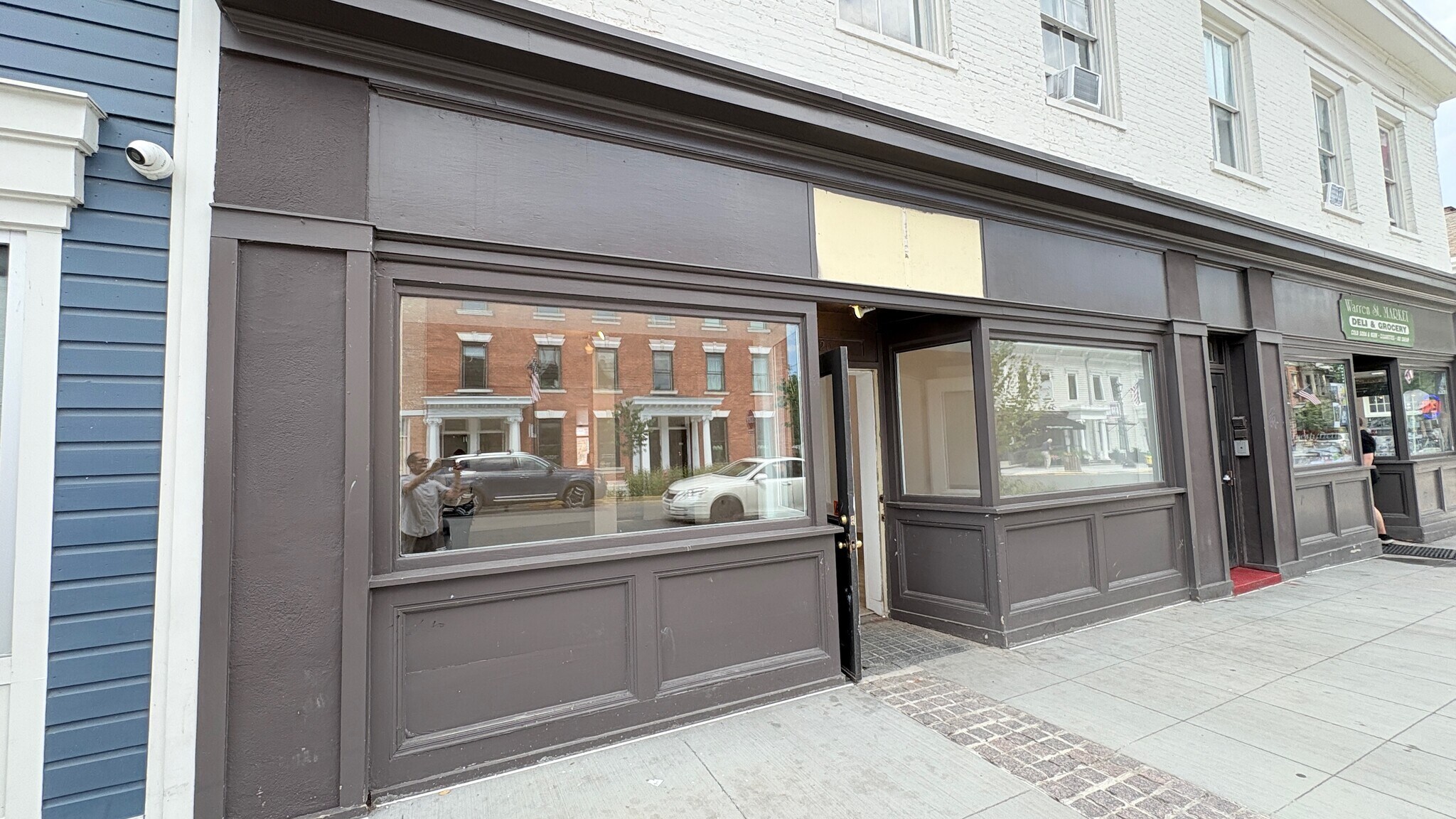 203 Warren St, Hudson, NY à louer Photo principale– Image 1 sur 10
