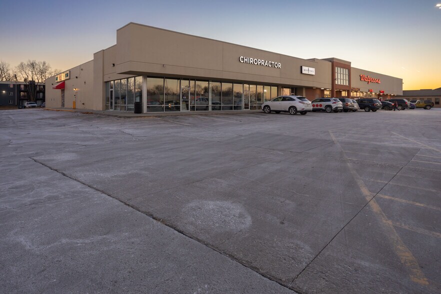 2545 E Euclid Ave, Des Moines, IA à louer - Photo de l’immeuble – Image 2 sur 2