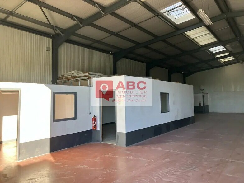 Local d’activités dans Saint-Gilles à louer - Photo intérieure – Image 2 sur 3