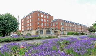 Plus de détails pour Parkway, Welwyn Garden City - Bureau à louer