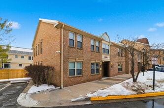 15300 Spencerville Ct, Burtonsville, MD à louer Photo de l’immeuble– Image 1 sur 26