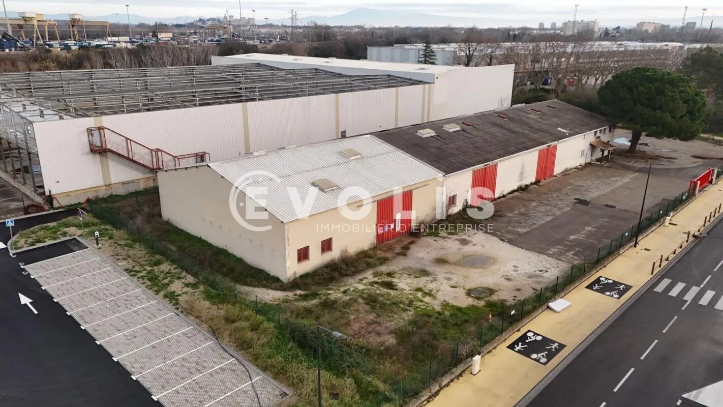 425 Rue Du Petit Mas, Avignon à louer Photo principale– Image 1 sur 10