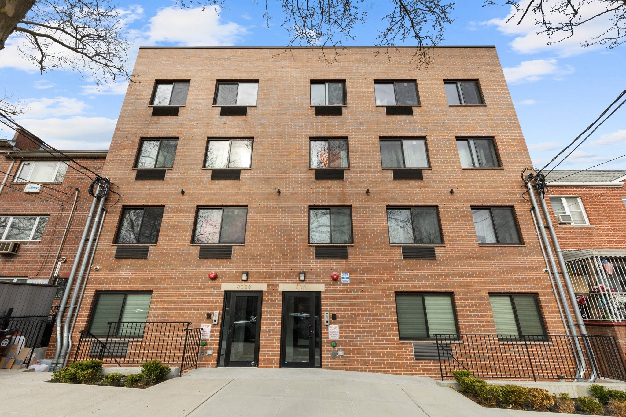 3029 Bronxwood Ave, Bronx, NY à vendre Photo de l’immeuble– Image 1 sur 10
