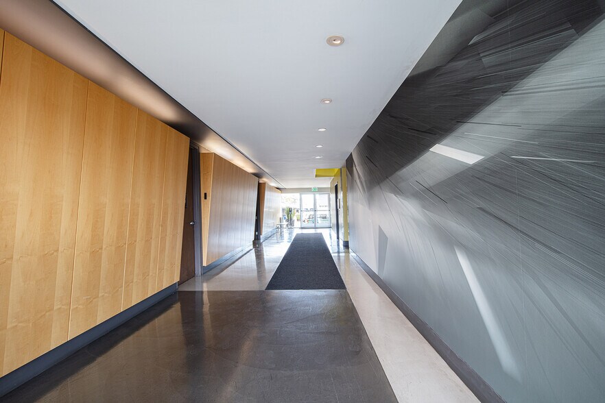 3130 La Selva St, San Mateo, CA à louer - Hall d’entrée – Image 2 sur 6