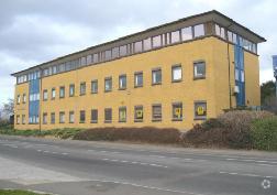 Greenhill Way, Kingsteignton à louer Photo principale– Image 1 sur 2