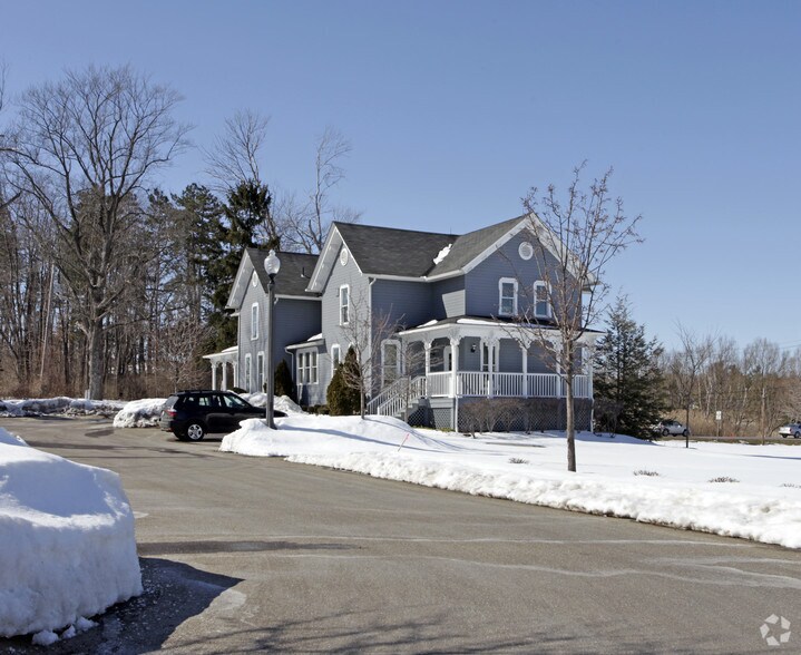 481 Cleveland Massillon Rd, Akron, OH à vendre - Photo de l’immeuble – Image 2 sur 11