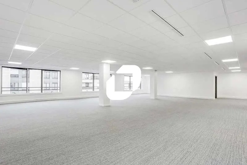 Bureau dans Rueil-Malmaison à louer Photo de l’immeuble– Image 1 sur 2