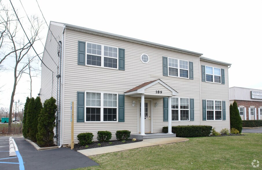 189 Route 37, Toms River, NJ à louer - Photo principale – Image 1 sur 2