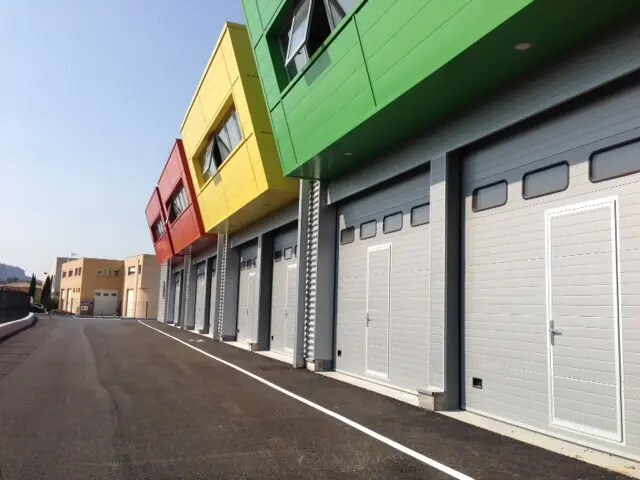 Industriel/Logistique dans ROQUEBRUNE-SUR-ARGENS à vendre - Photo de l’immeuble – Image 2 sur 7
