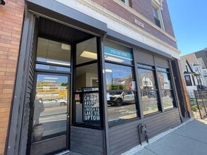 3605 W Belmont Ave, Chicago, IL à louer Photo intérieure– Image 2 sur 10