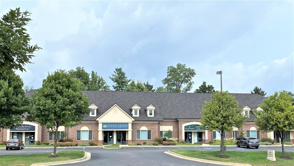 90 Executive Dr, Carmel, IN à louer - Photo de l’immeuble – Image 1 sur 11