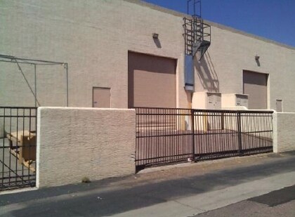 2209 W Melinda Ln, Phoenix, AZ à louer - Photo de l’immeuble – Image 2 sur 3