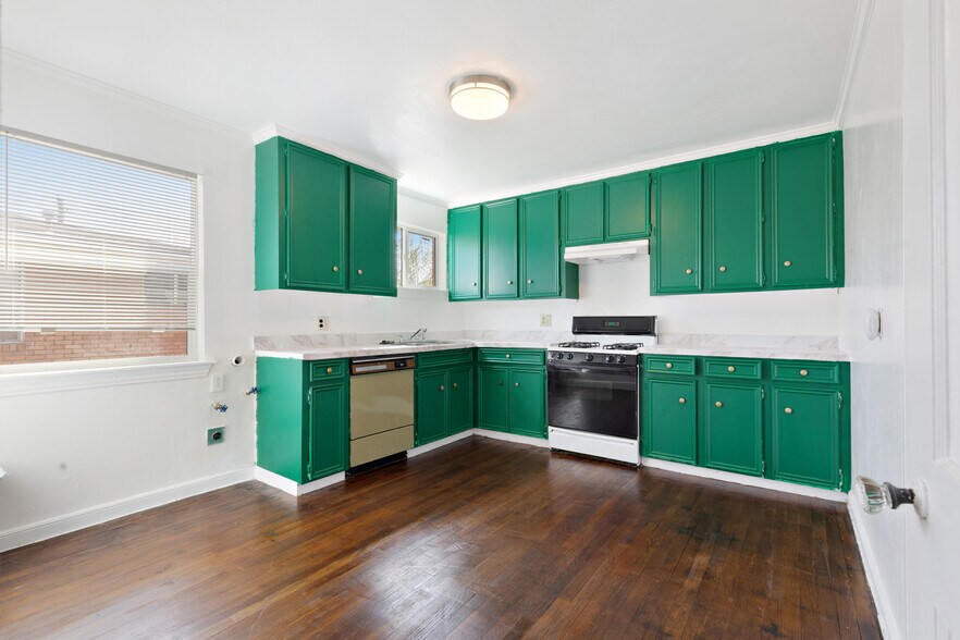 5804 Newcastle St, Bellaire, TX à louer - Photo intérieure – Image 3 sur 25