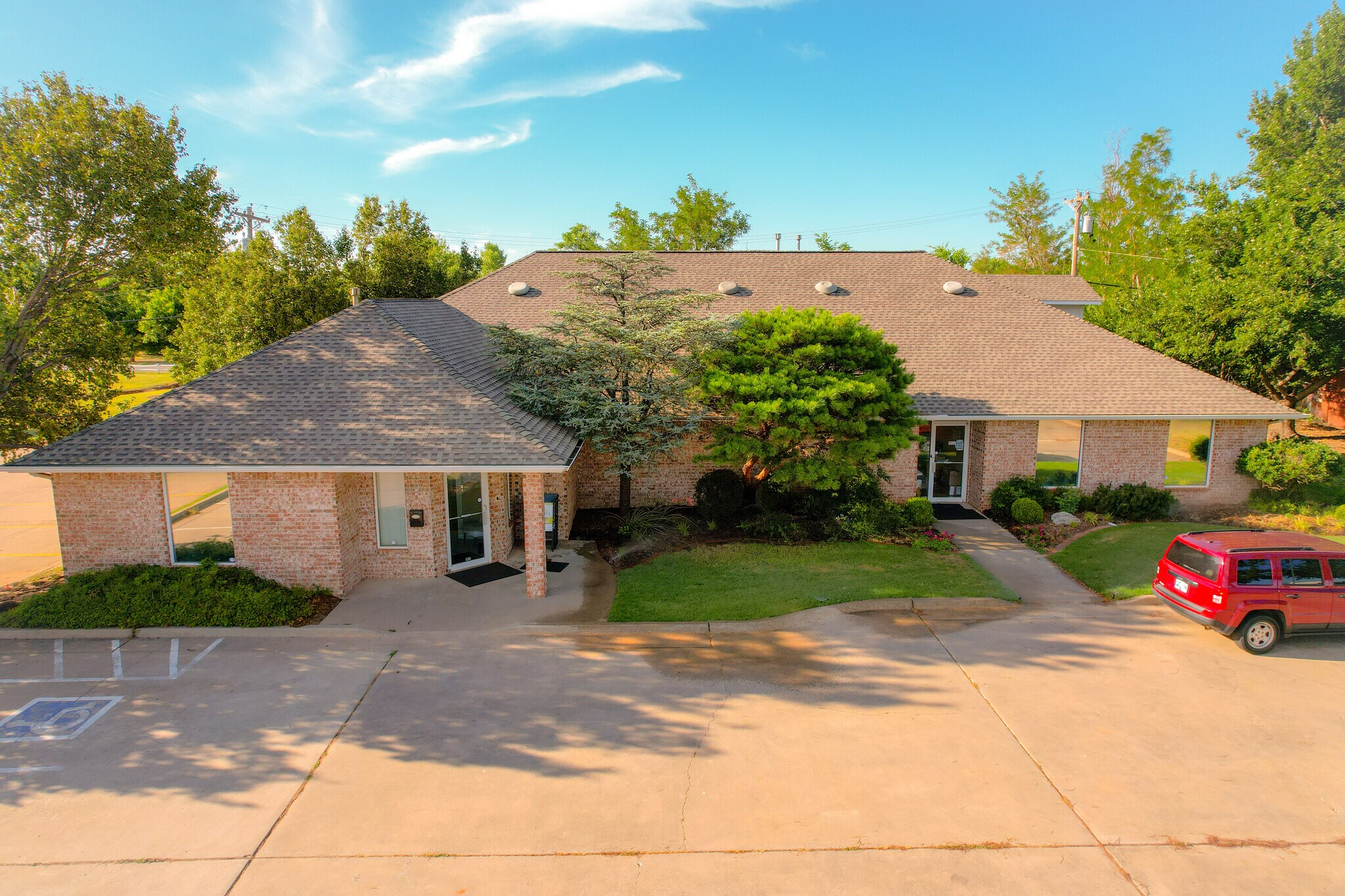 817 Irish Ln, Edmond, OK à vendre Photo de l’immeuble– Image 1 sur 9