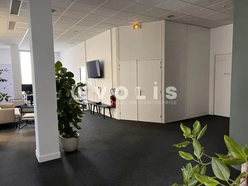Bureau dans Bordeaux à louer Photo de l’immeuble– Image 1 sur 14