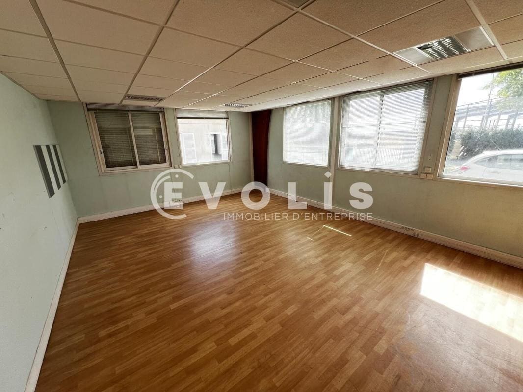 Bureau dans Wissous à louer Photo intérieure– Image 1 sur 13