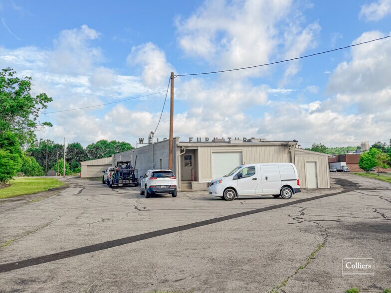 533 Depot St, Latrobe, PA à louer - Photo de l’immeuble – Image 3 sur 16