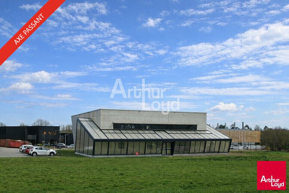 Local d'activités dans Noyal-sur-Vilaine à vendre Photo de l’immeuble– Image 1 sur 10