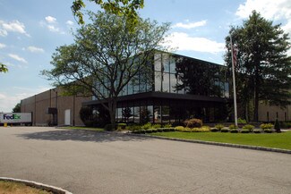 Plus de détails pour 11 Executive Ave, Edison, NJ - Industriel/Logistique à louer