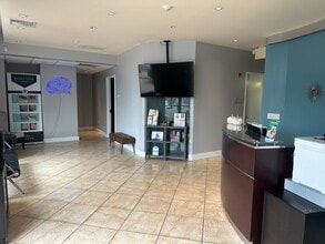 125 N Dean St, Englewood, NJ à louer Photo intérieure– Image 2 sur 9