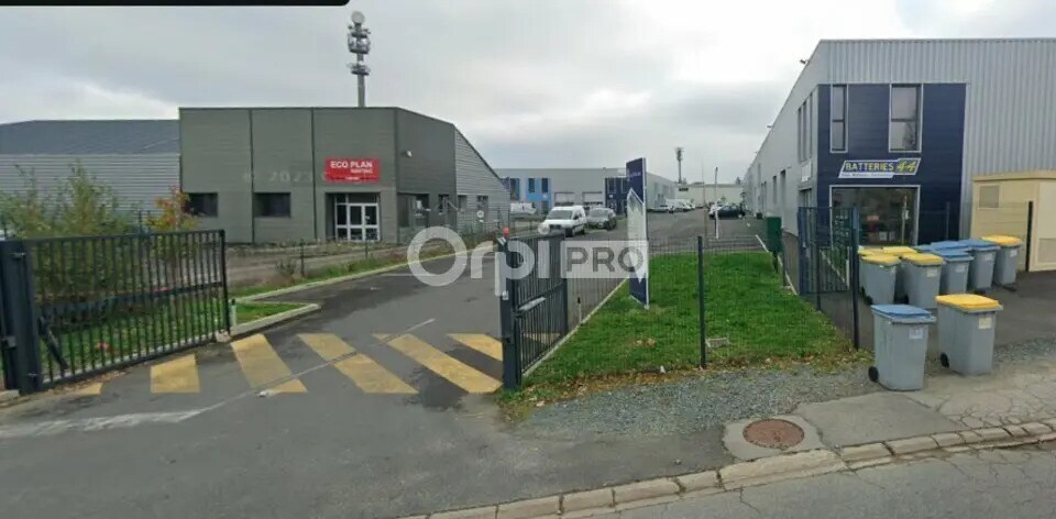 Local d’activités dans Saint-Herblain à louer - Photo de l’immeuble – Image 2 sur 2