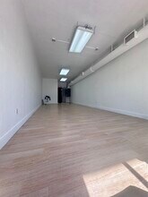 1673-1675 NE 123rd St, North Miami, FL à louer Photo intérieure– Image 2 sur 2