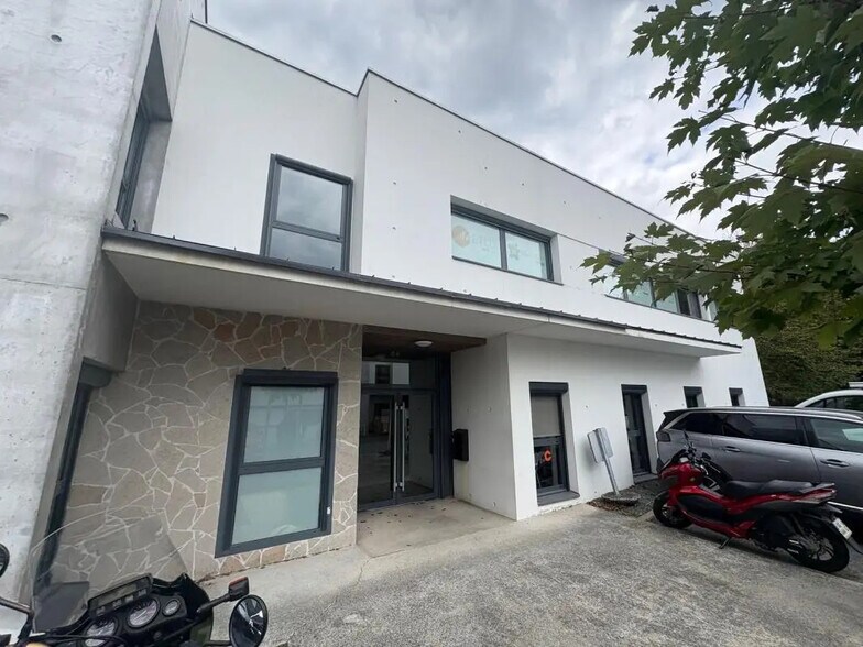 Bureau dans Saint-Herblain à louer - Photo de l’immeuble – Image 2 sur 11