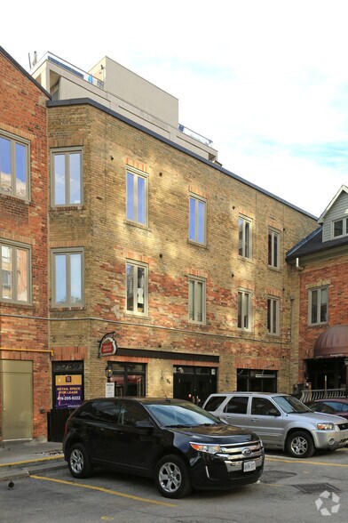 106 Front St E, Toronto, ON à louer - Photo de l’immeuble – Image 3 sur 4