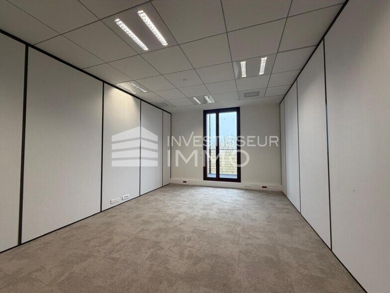 Bureau dans Montevrain à louer - Photo intérieure – Image 1 sur 4