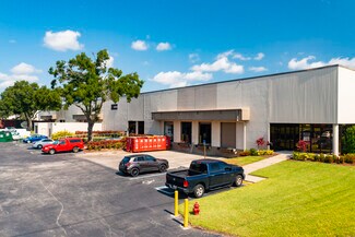 Plus de détails pour 3502 Queen Palm Dr, Tampa, FL - Industriel/Logistique à louer