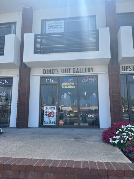 1400-1448 E Katella Ave, Orange, CA à louer - Photo de l’immeuble – Image 3 sur 14