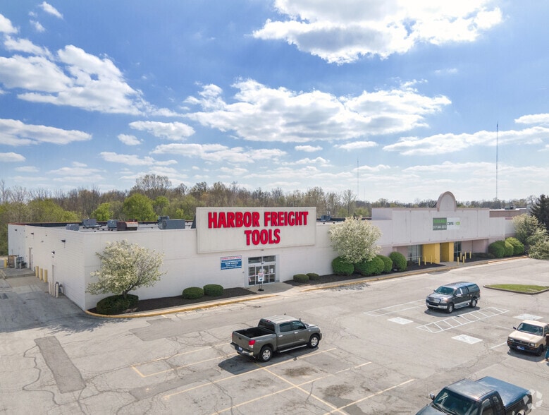 10101 E Washington St, Indianapolis, IN à louer - Photo principale – Image 1 sur 2