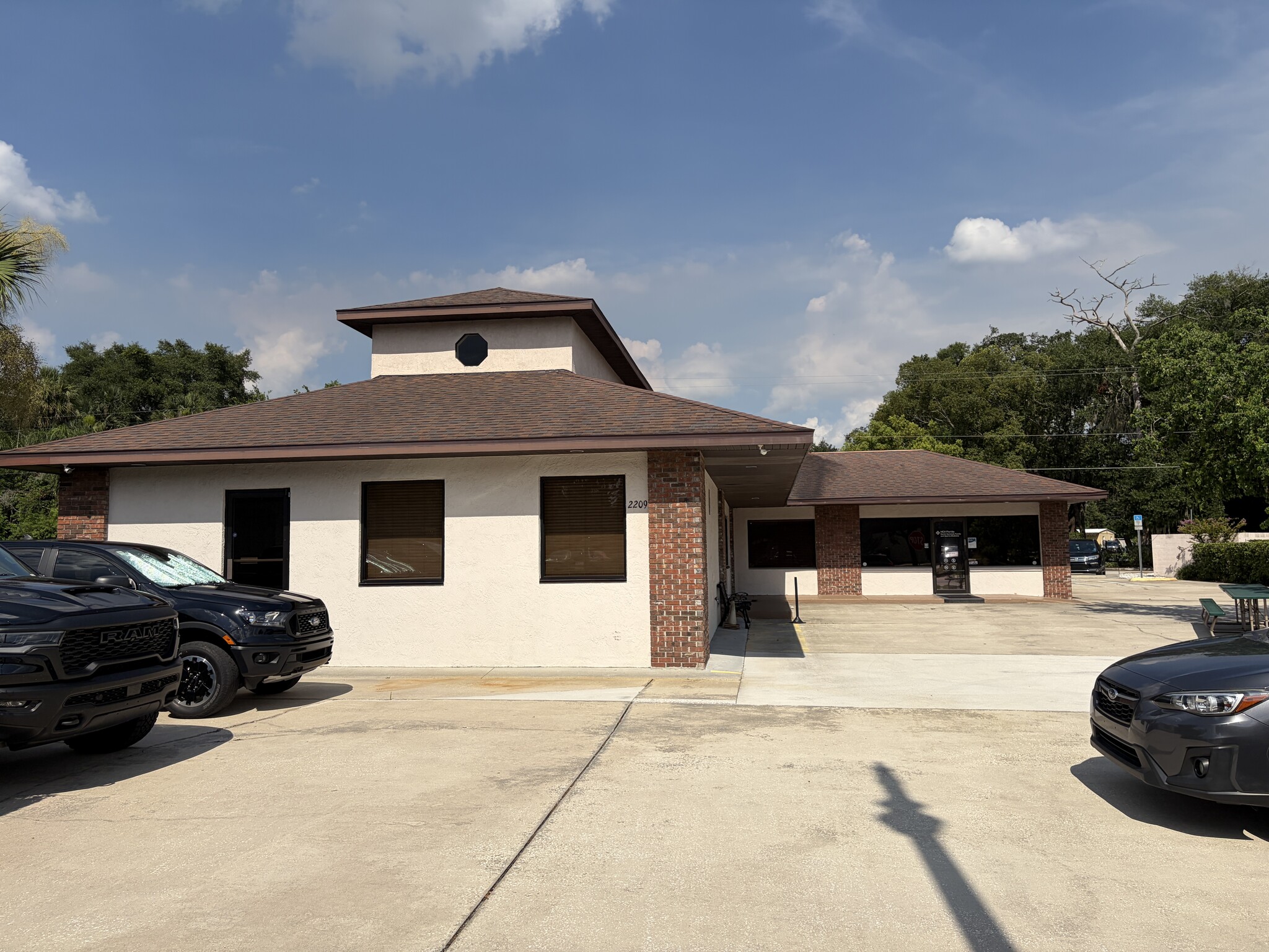 2209 S French Ave, Sanford, FL à louer Photo de l’immeuble– Image 1 sur 15
