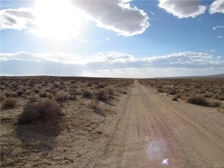 Plus de détails pour 274-121-02-00-5 Linsfield Avenue,, California City, CA - Terrain à vendre