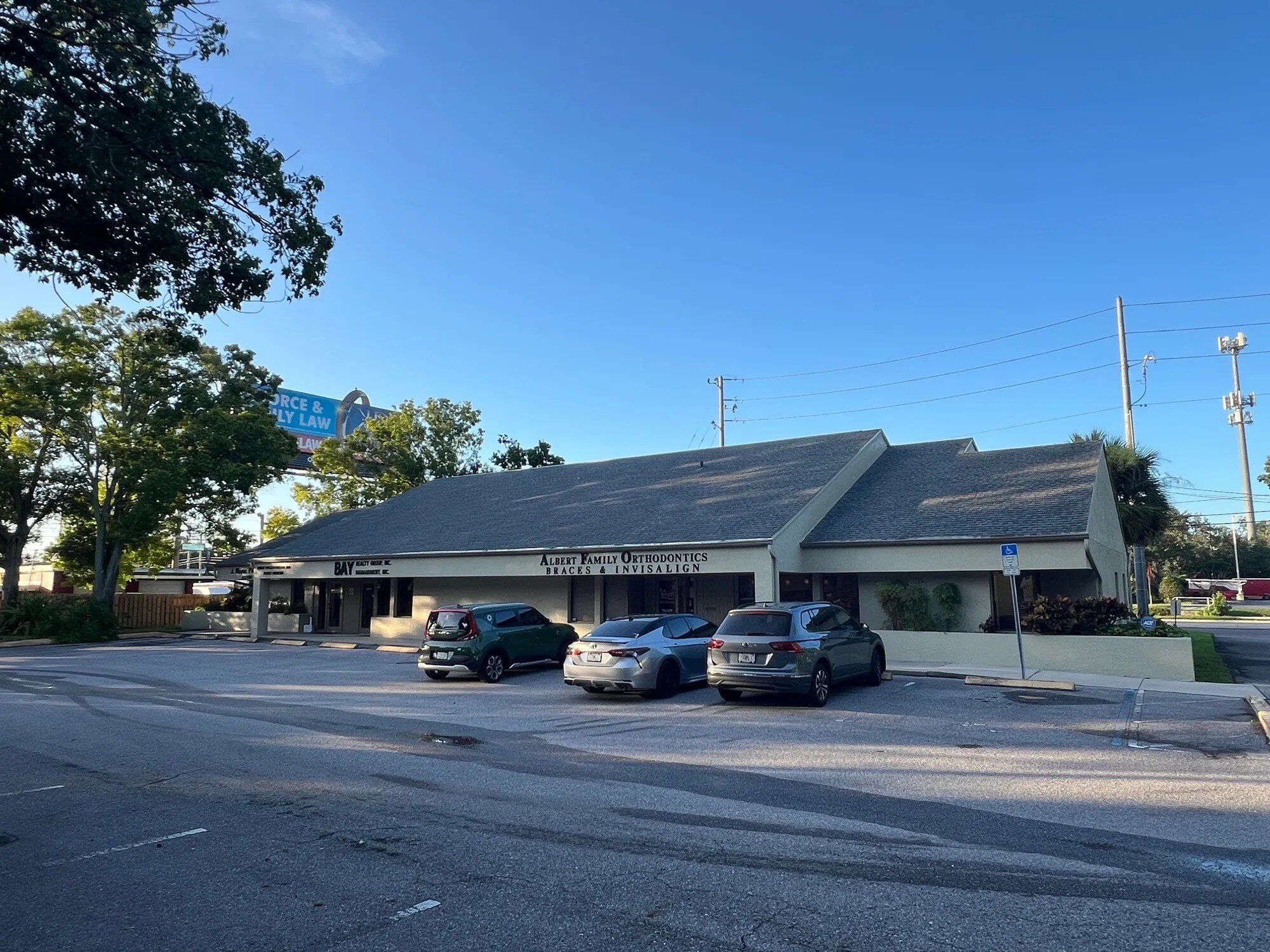 32502 US Highway 19 N, Palm Harbor, FL à louer Photo principale– Image 1 sur 16